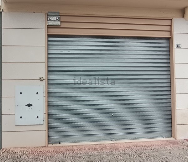 locale commerciale in vendita ad Andria