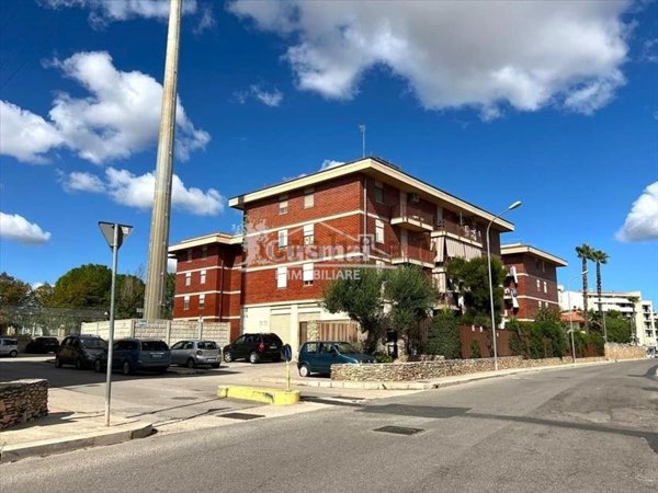 locale di sgombero in vendita ad Andria in zona Castel del Monte