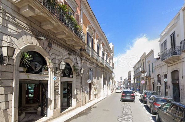 negozio in vendita ad Andria in zona Centro Storico