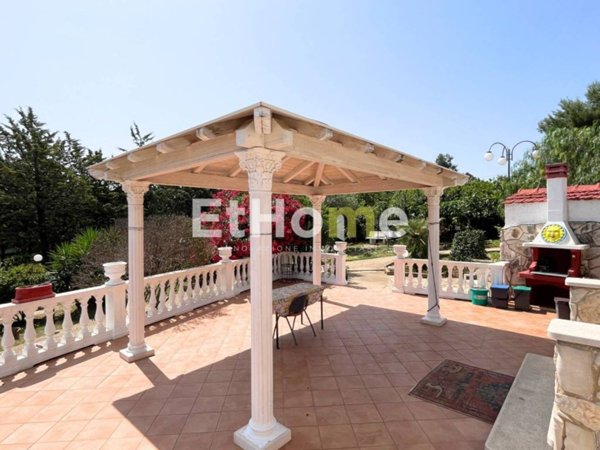 casa indipendente in vendita ad Andria in zona Montegrosso