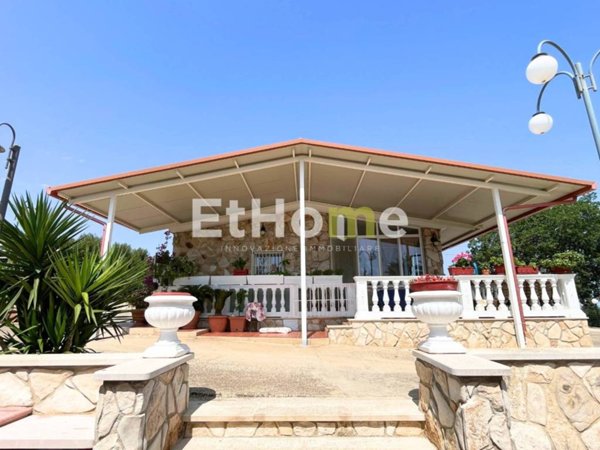 casa indipendente in vendita ad Andria in zona Montegrosso