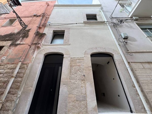casa indipendente in vendita ad Andria in zona Centro Storico