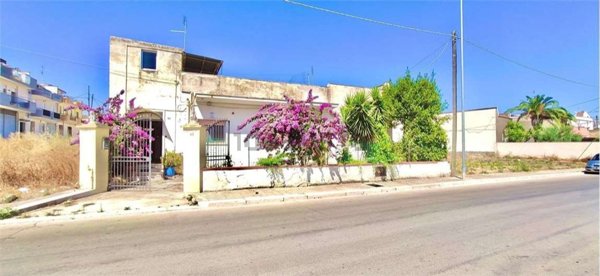 pentavano in vendita ad Andria