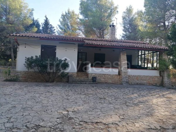 casa indipendente in vendita ad Andria in zona Montegrosso