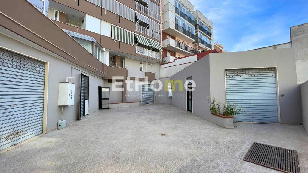 negozio in vendita ad Andria in zona Centro Storico