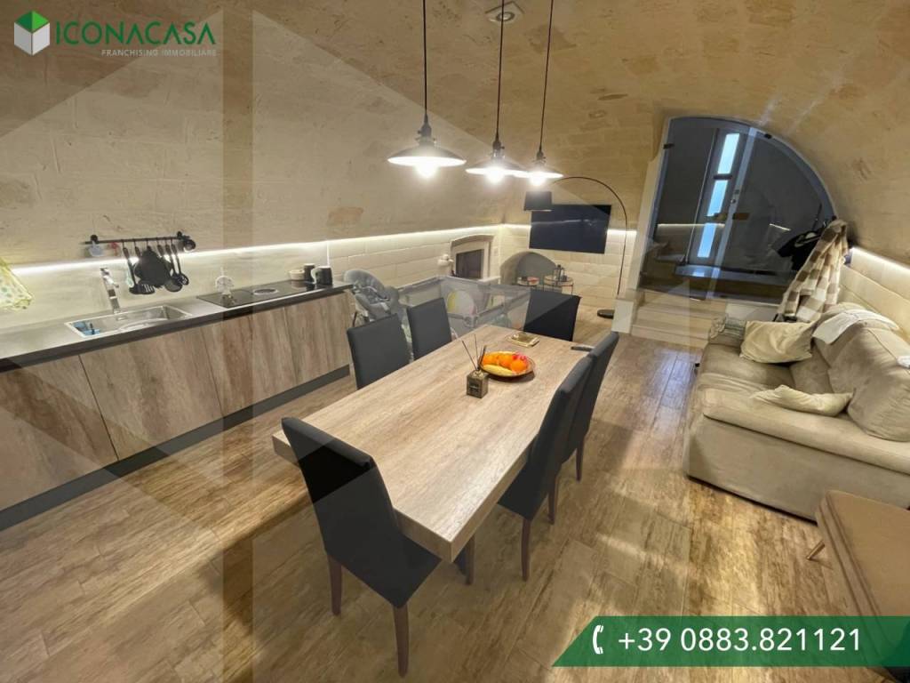 casa indipendente in vendita ad Andria in zona Centro Storico