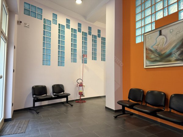 locale commerciale in vendita ad Andria