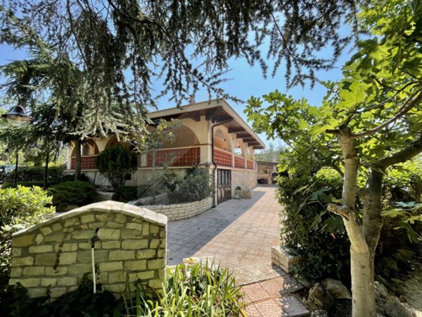casa indipendente in vendita ad Andria