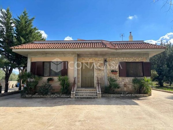 casa indipendente in vendita ad Andria in zona Montegrosso