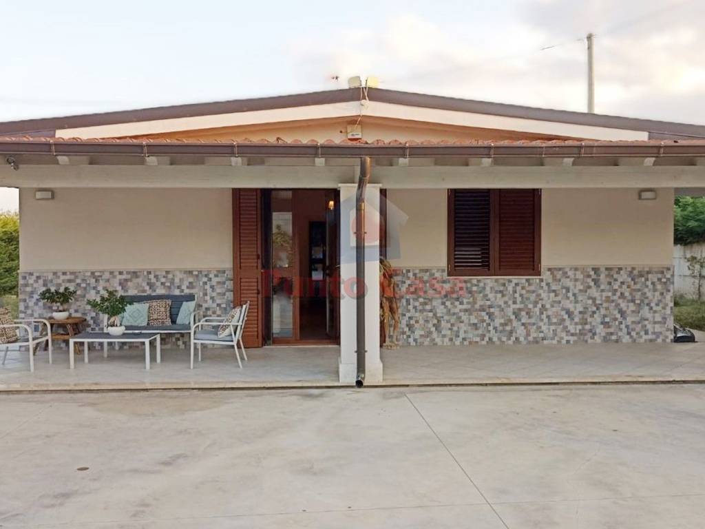 casa indipendente in vendita ad Andria
