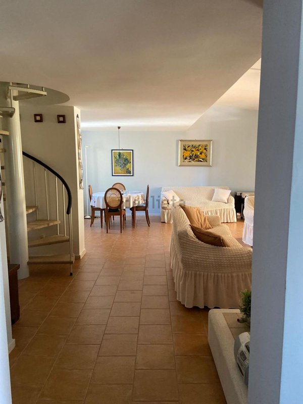 casa indipendente in vendita ad Andria in zona Castel del Monte