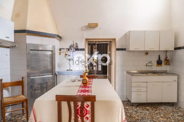 casa indipendente in vendita ad Andria in zona Centro Storico