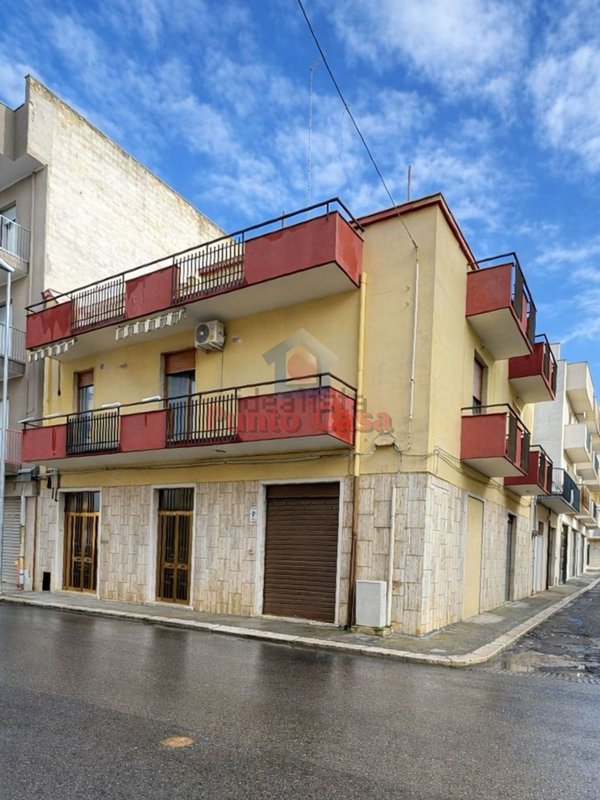 esavano in vendita ad Andria