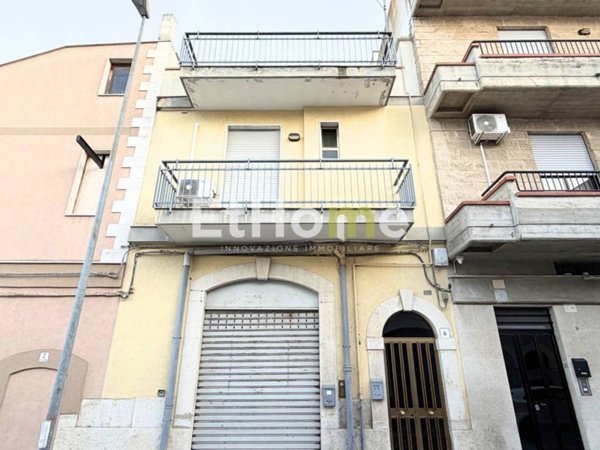 casa indipendente in vendita ad Andria in zona Centro Storico
