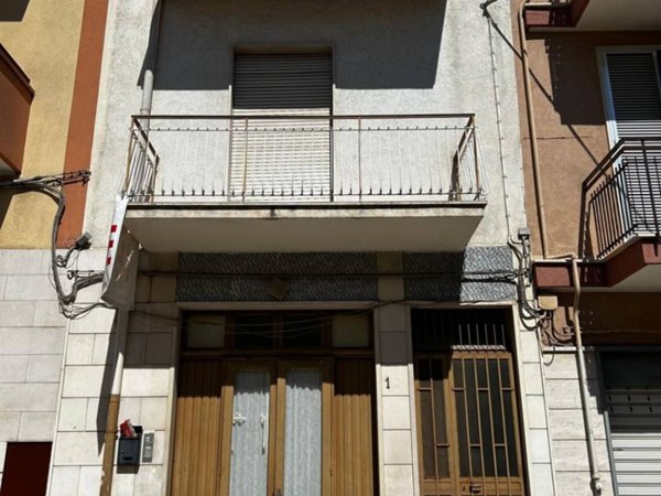 casa indipendente in vendita ad Andria in zona Centro Storico