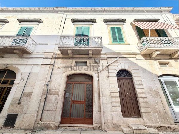 esavano in vendita ad Andria