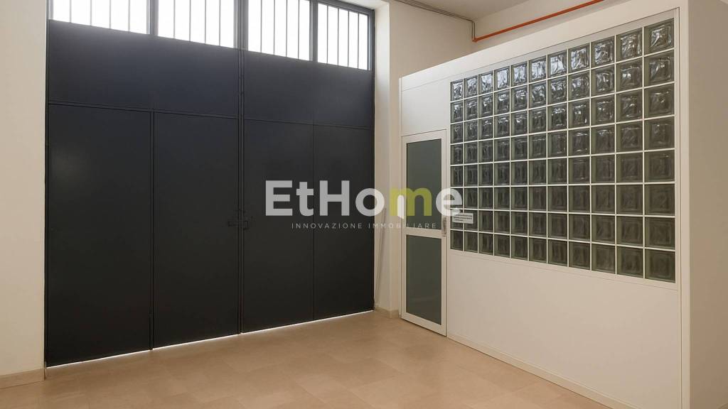 negozio in vendita ad Andria