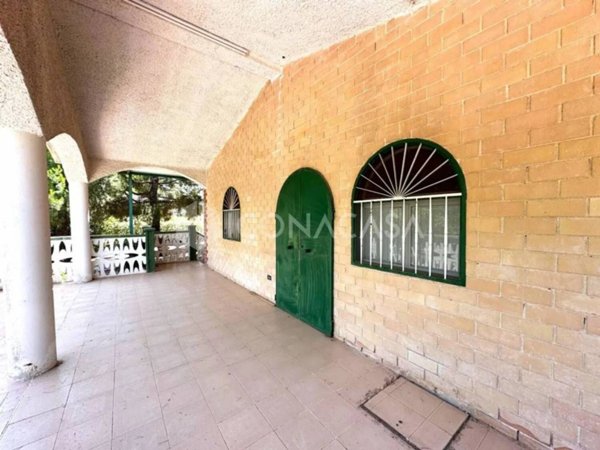 casa indipendente in vendita ad Andria in zona Montegrosso