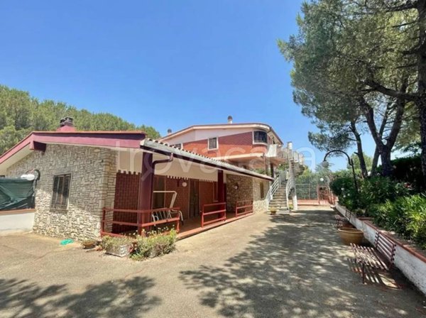 casa indipendente in vendita ad Andria in zona Montegrosso