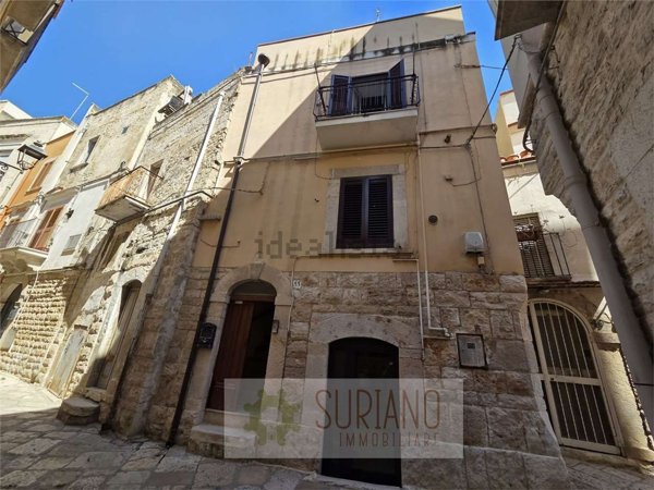 casa indipendente in vendita ad Andria in zona Centro Storico