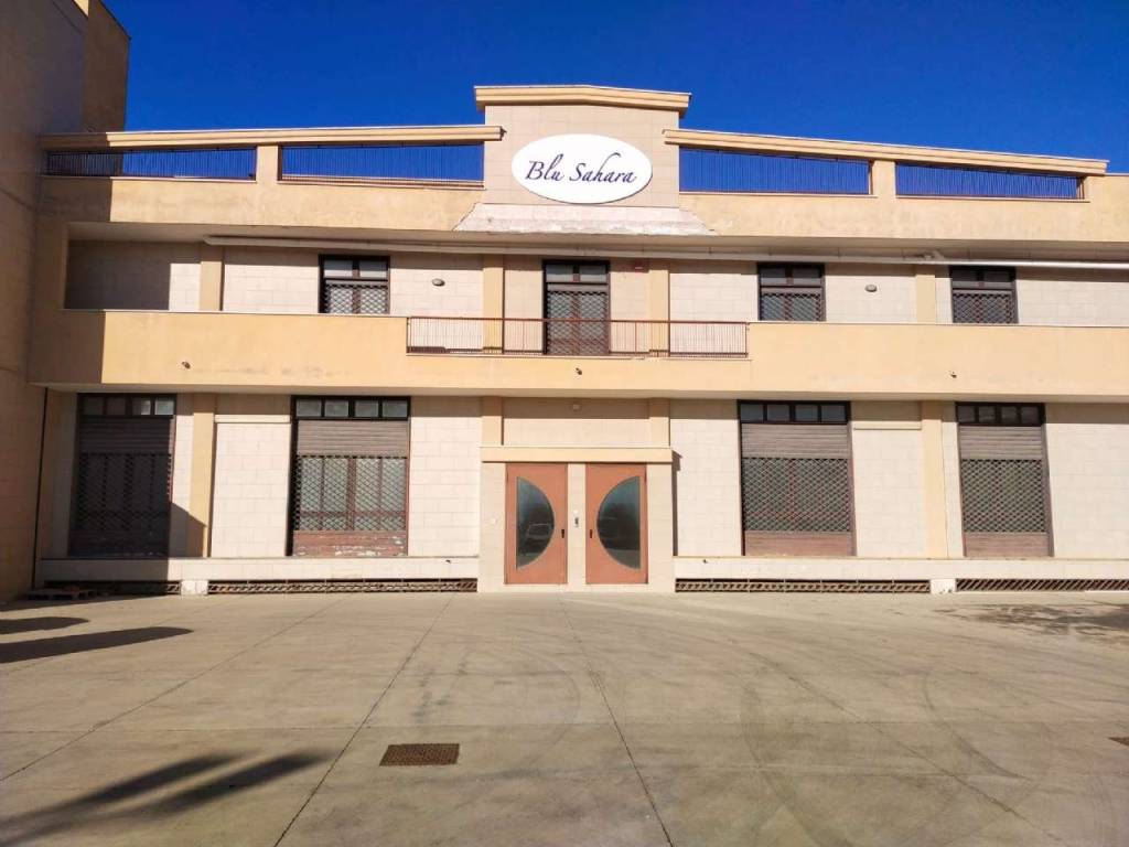 negozio in vendita ad Andria in zona Centro Storico