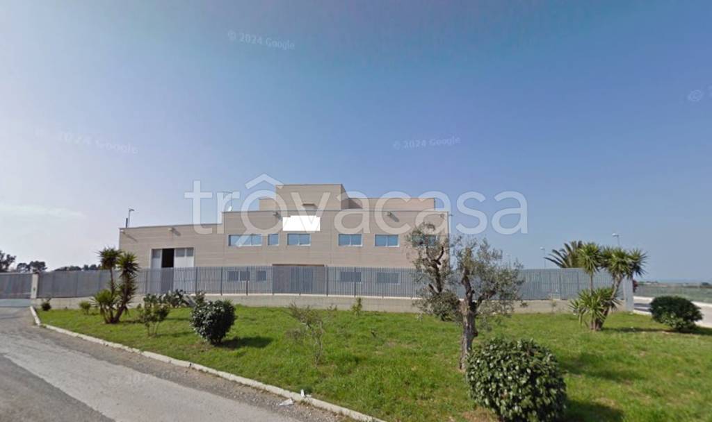 capannone in vendita ad Andria