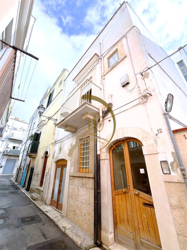 casa indipendente in vendita ad Andria in zona Centro Storico
