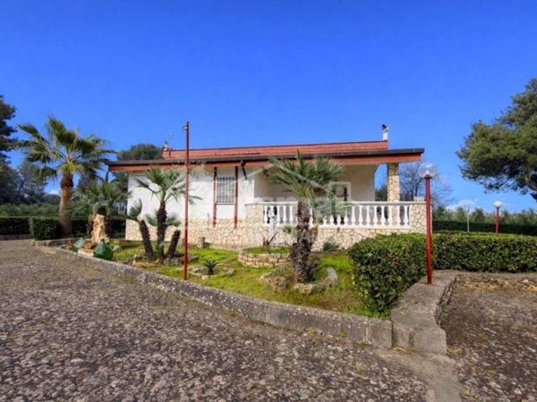 casa indipendente in vendita ad Andria in zona Montegrosso