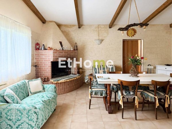 casa indipendente in vendita ad Andria in zona Montegrosso