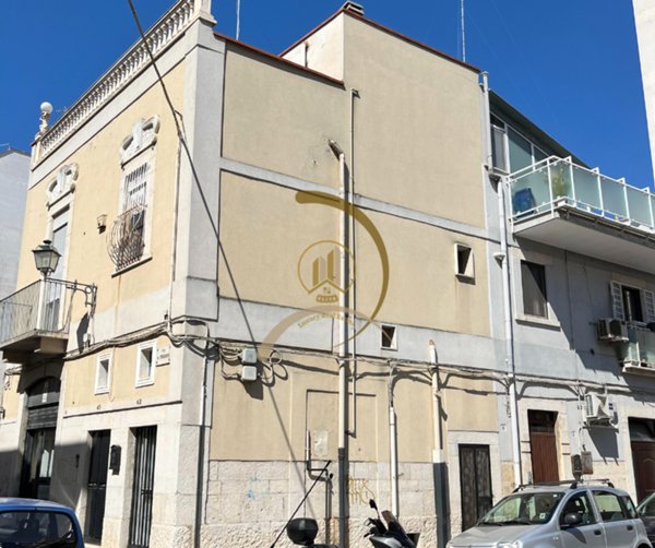 casa indipendente in vendita ad Andria in zona Centro Storico