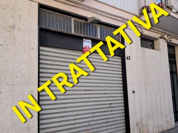 negozio in vendita ad Andria