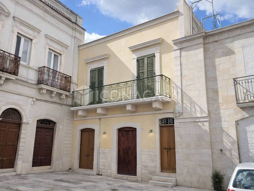casa indipendente in vendita ad Andria in zona Centro Storico