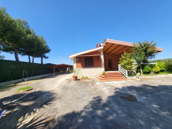 casa indipendente in vendita ad Andria in zona Centro Storico