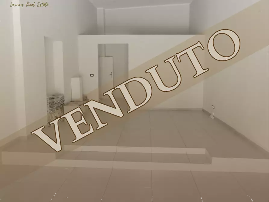 negozio in vendita ad Andria in zona Centro Storico