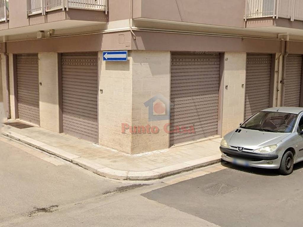 negozio in vendita ad Andria in zona Centro Storico