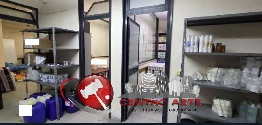 locale commerciale in vendita ad Andria