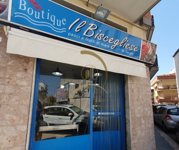 locale commerciale in vendita ad Andria