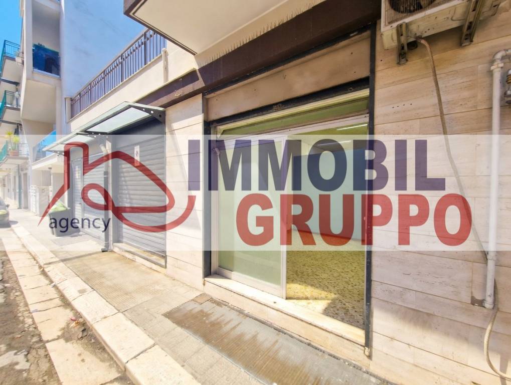 negozio in vendita ad Andria