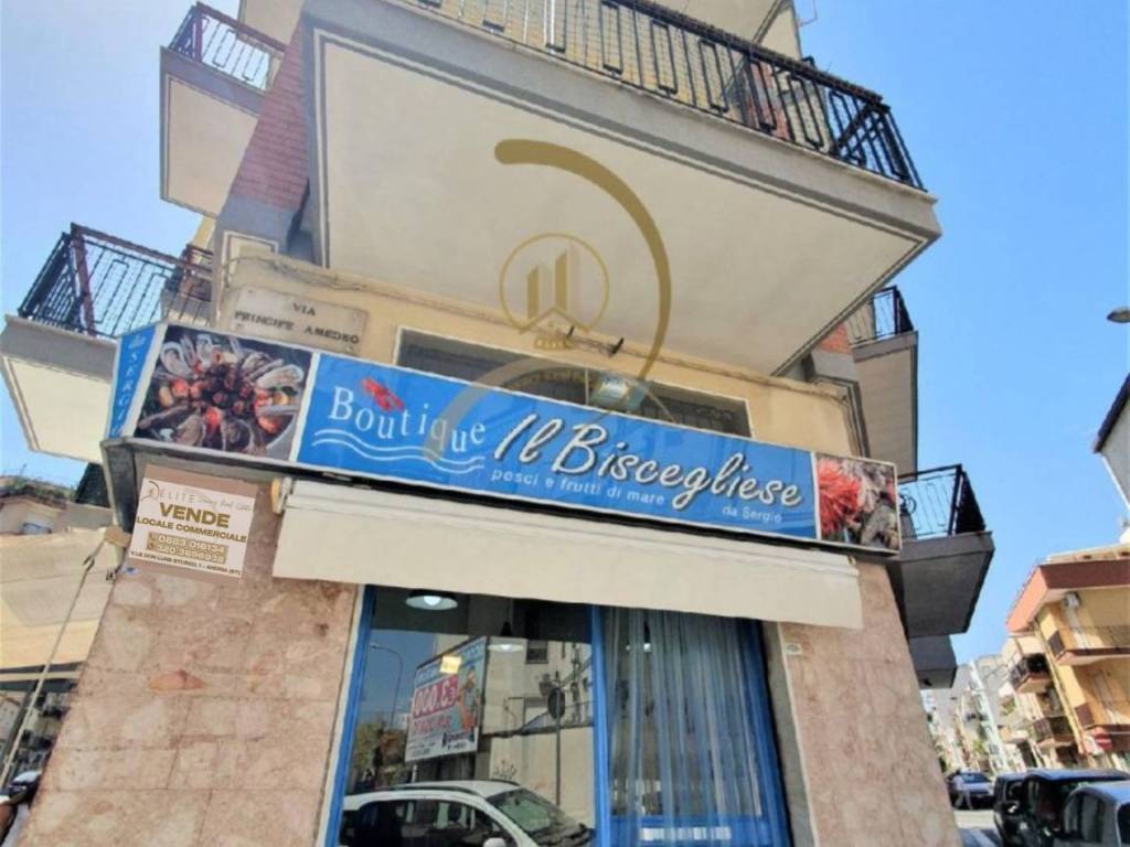 locale commerciale in vendita ad Andria