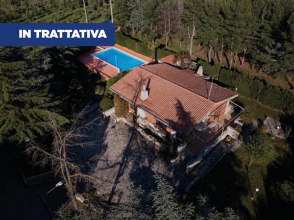casa indipendente in vendita ad Andria in zona Castel del Monte