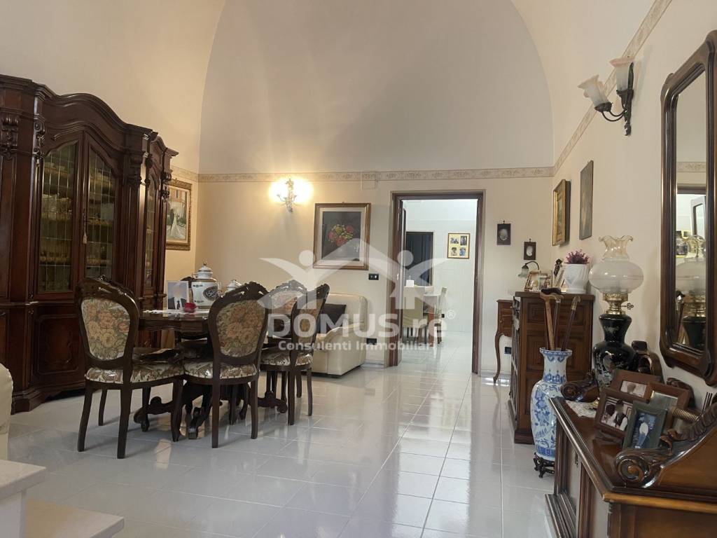 casa indipendente in vendita ad Andria in zona Centro Storico