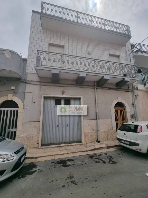 casa indipendente in vendita ad Andria in zona Centro Storico