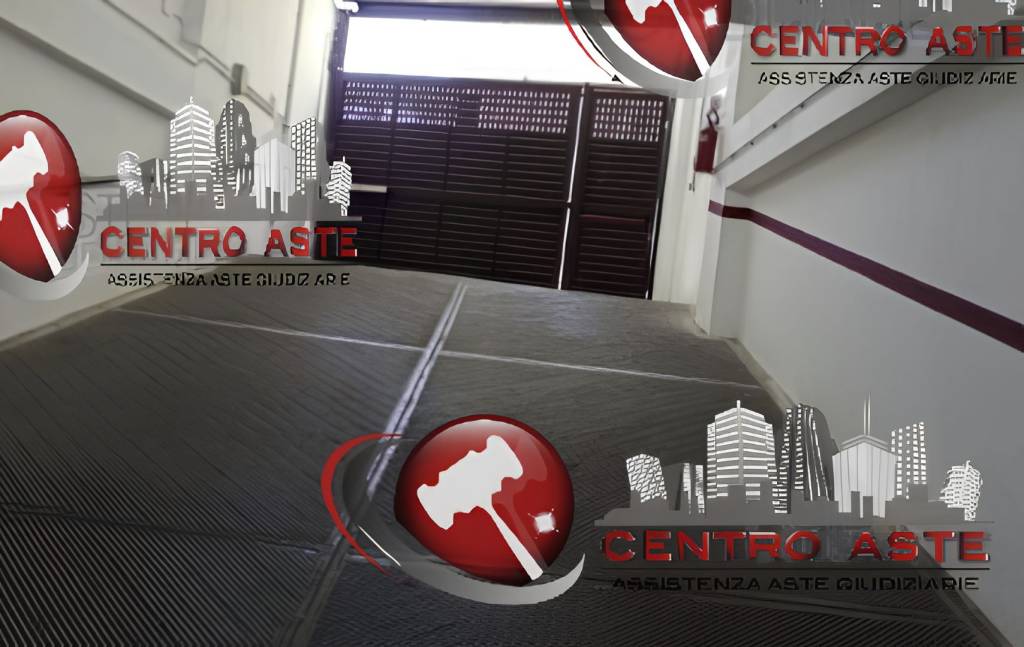 locale commerciale in vendita ad Andria