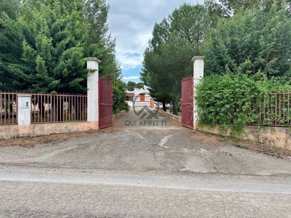 casa indipendente in vendita ad Andria in zona Montegrosso