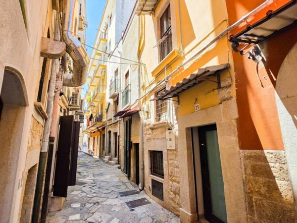 casa indipendente in vendita ad Andria in zona Centro Storico