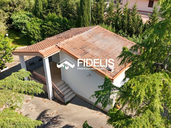 casa indipendente in vendita ad Andria in zona Montegrosso