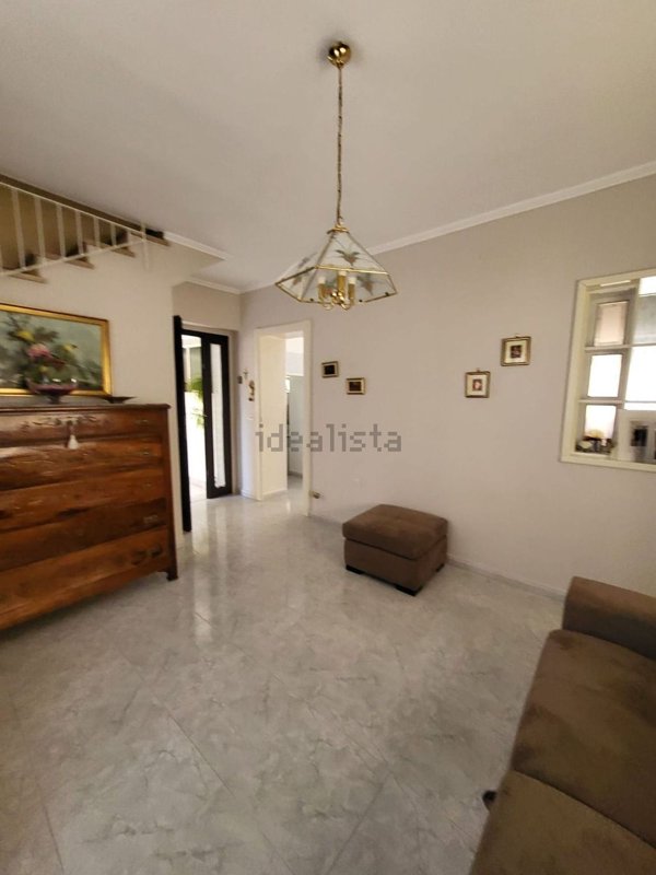 pentavano in vendita ad Andria in zona Montegrosso