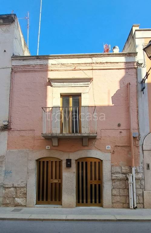 casa indipendente in vendita ad Andria in zona Centro Storico