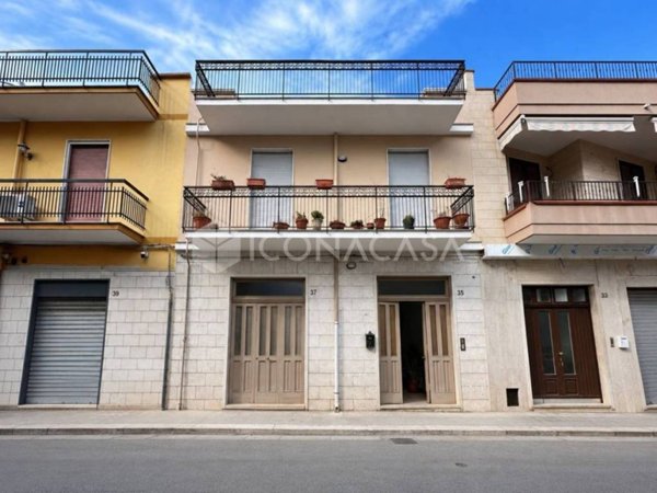 casa indipendente in vendita ad Andria in zona Centro Storico