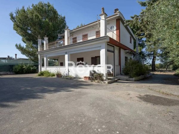 appartamento in vendita ad Andria in zona Castel del Monte